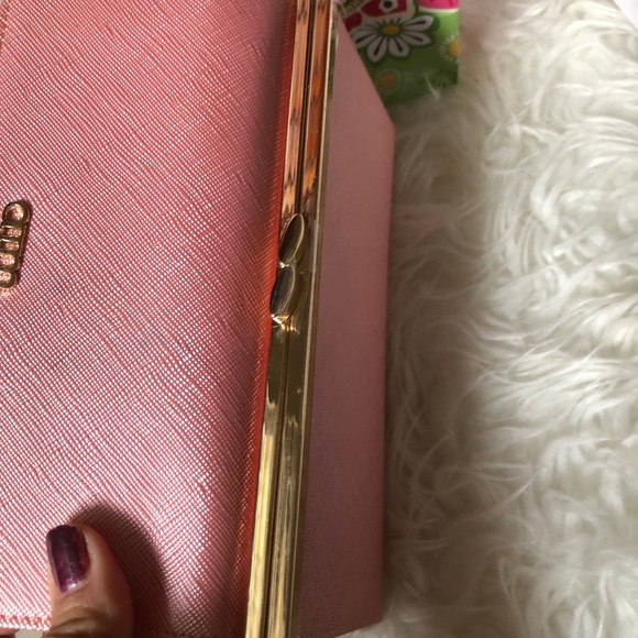 AIM/NWOT-clutch wallet, in pink and gold colors - Picture 4 of 8